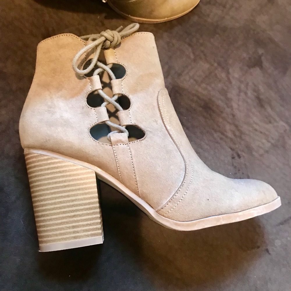 Express tan side tie booties